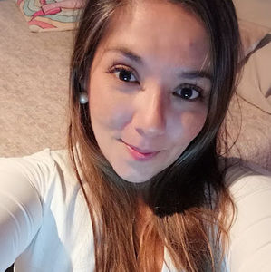 Meet your Posher, Roxana